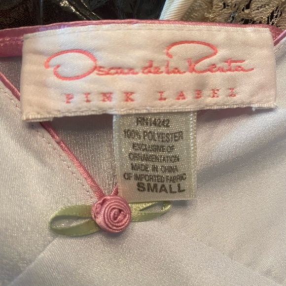 Vintage Oscar de la Renta sleep gown. Pale blue pink trim! Excellent! Small - Picture 4 of 4